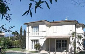 зеленски пуснал наем руснаци шикарната вила италия