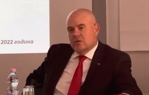 главният прокурор иван гешев българските политици свалят розовите очила видят бум престъпността