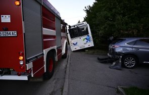 души пострадали автобусната катастрофа столицата шофьорът приет болница прединфарктно състояние снимки