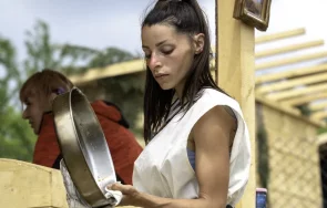 катастрофата пълна сбъркаха фермата ергенът