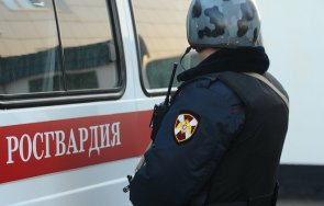 атентат мъж гърми пистолет донаборен център русия видео снимки