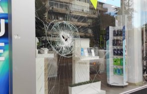 атака потрошиха офиса мобилен оператор централен булевард варна