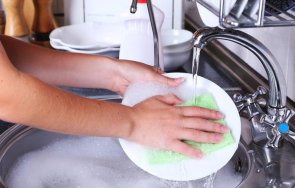 хитрите домакини винаги изсипват бутилката верото