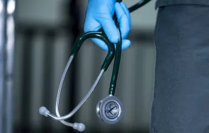 закъсахме сериозно педиатри