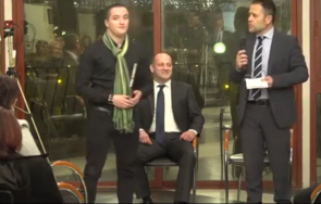 стягай божанков мйедии кът пик скъсат отдила