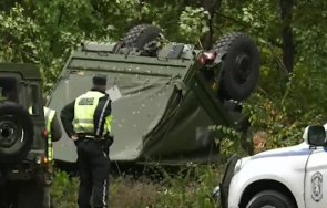 военен камион нато обърна монтана двама пострадали