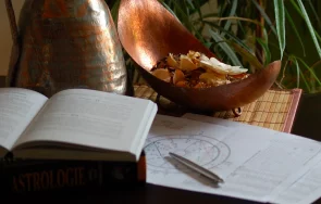 адиос ретрограден меркурий