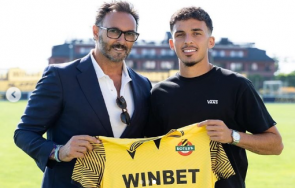 нов ботев аут края годината