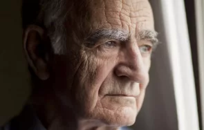 106 годишен мъж каза жена помогнала толкова дълго