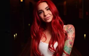 кремъл ядоса мисис крим трябваше извини публично песента червона калина видео