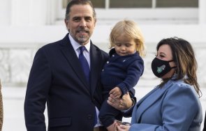 съд данъчни престъпления надвисва сина байдън