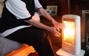 британците запасяват термо бельо заради очакваните високи сметки ток