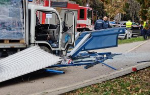 страшна трагедия очевидци катастрофата софия потресаващ разказ камионът мина тялото момичето снимки