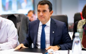 гръцкият министър енергетиката преговаря баку удвояване газовите доставки