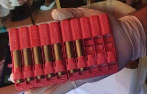 проверки кнежа иззеха голямо количество незаконни оръжия боеприпаси