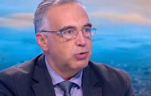 антон кутев без парламент губим 800 милиона евро плана възстановяване