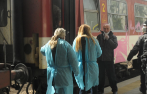 пътници пропищяха дървеници влаковете бдж