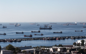 киев обвини москва руски инспектори забавят 165 товарни кораба зърно