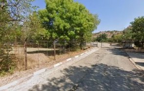 затворници биха пейки маси надзиратели кремиковци