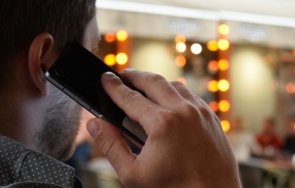 задържаха варненец откраднал телефон измамил две жени