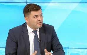 икономист недоумява българската държава обясни прави млрд лева дефицит