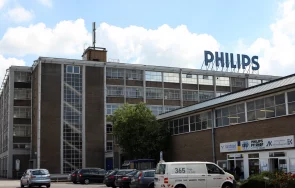 филипс загуба млрд евро съкращава 4000 служители