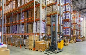 отдават складове евро квметър