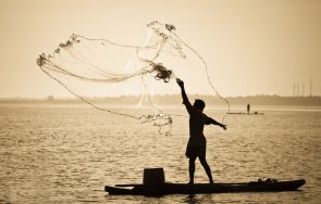 изгубените моретата океаните риболовни корди обвият земята