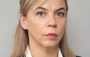 извънредно гълъб донев взе главата зам финансовата министърка даниела добрева