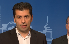 горещо пик киро бойко рашков изреваха връщането хартиената бюлетина бившият вътрешен министър бяга екипа живо