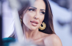 глория устни поп фолк иконата цъфна видимо подмладена снимка