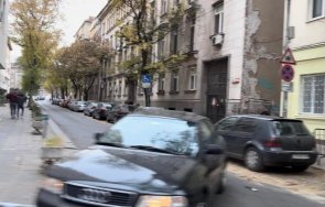 първо пик тежко меле прозорците демерджиев неадекватен шофьор влетя насрещно заби пътен знак снимки