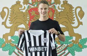 австрийци искат защитник локо пловдив