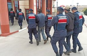 убийците нашия граничар дебнели мигранти ограбват