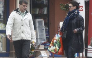 пик ретро бившият ани салич съсипан няма пари осигуровки 