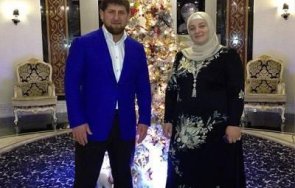 многодетните майки русия вече носят званието майка героиня първата наградена жената рамзан кадиров