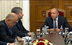 първо пик радев гореща новина връчва третия мандат нова година