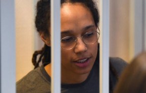 отведоха наказателна колония осъдената русия американската баскетболистка бритни грайнър
