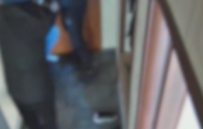 представящи полицаи пребиха мъж дома софия