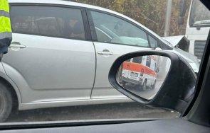 първо пик челна катастрофа кола камион софия снимки