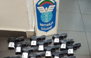 оръжейна пратка контрабандни пистолети заловиха капитан андреево