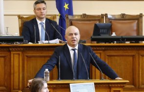 пик скандал парламента свиленски кирил петков откраднахте изборите бившият премиер каза държи кодовете българите гласуват хартия живо