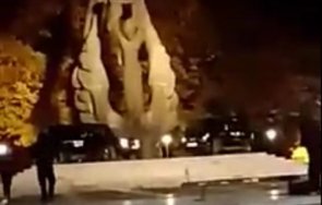 грозна гавра среднощен ваднализъм луксозни джипове паметника съединението пловдив снимки