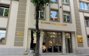 прокуратурата проверява учител пловдив оплакване ученички сексуални намеци