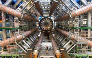 церн спря предсрочно големия адронен колайдер заради икономии