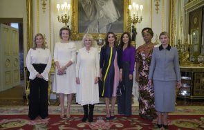 расистки скандал гръмна бъкингамския дворец