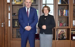 гешев благодари румънския колега съдействието бързия трансфер семействата украински магистрати потърсили убежище нас