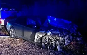 кърваво меле тежка катастрофа пловдив двама загинали затвори пътя хасково снимки