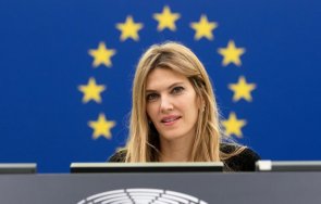 гърция запорира сметки имоти фирми ева кайли