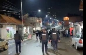 извънредно командоси полицията косово нахлули населената сърби северна част косово метохия блокирана косовска митровица